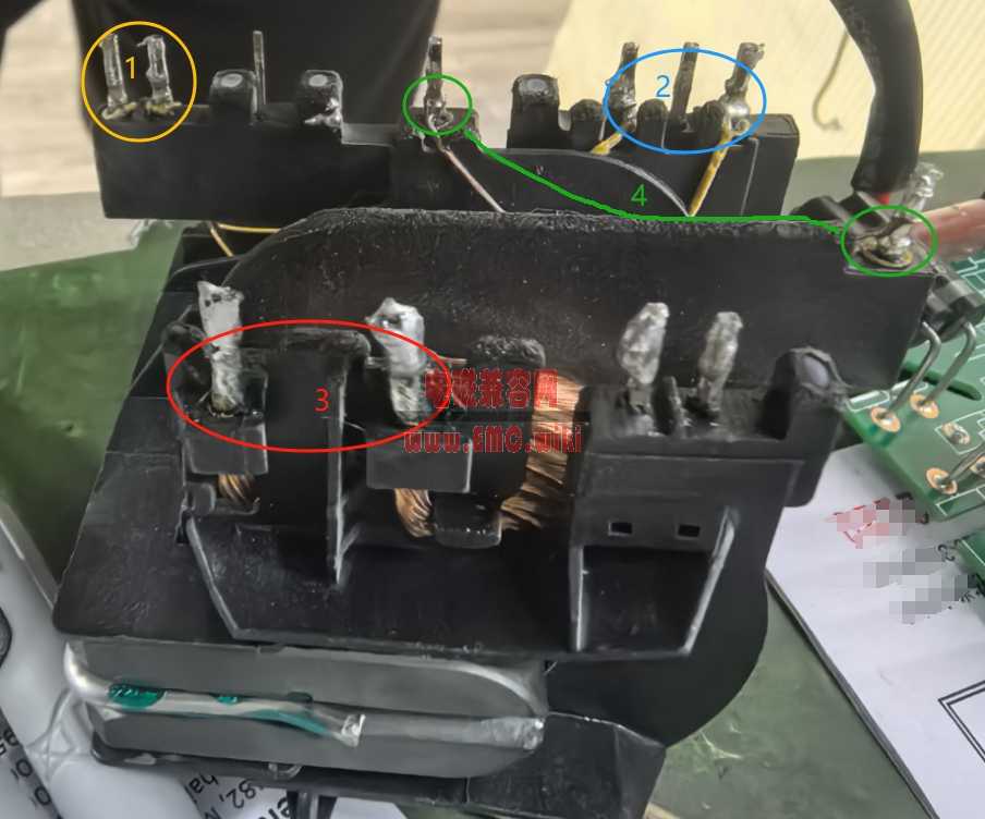 磁控管升压变压器（俗称微波炉高压变压器）的脚位识别、电路功能分配与升压机制 ... ...